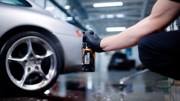 IronWheelCleaner0_01_09.Still001 IronWheelCleaner0_01_09.Still001